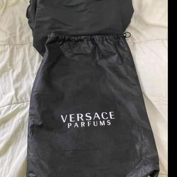 NEW Versace Limited Edition Shoulder Crossbody Bag Tote with dust bag - Picture 2 of 10